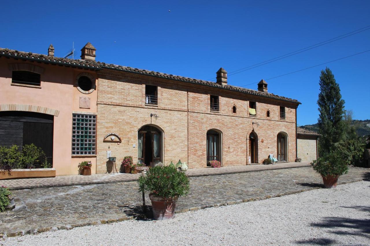 Agriturismo San Martino Frühstückspension Monte San Martino